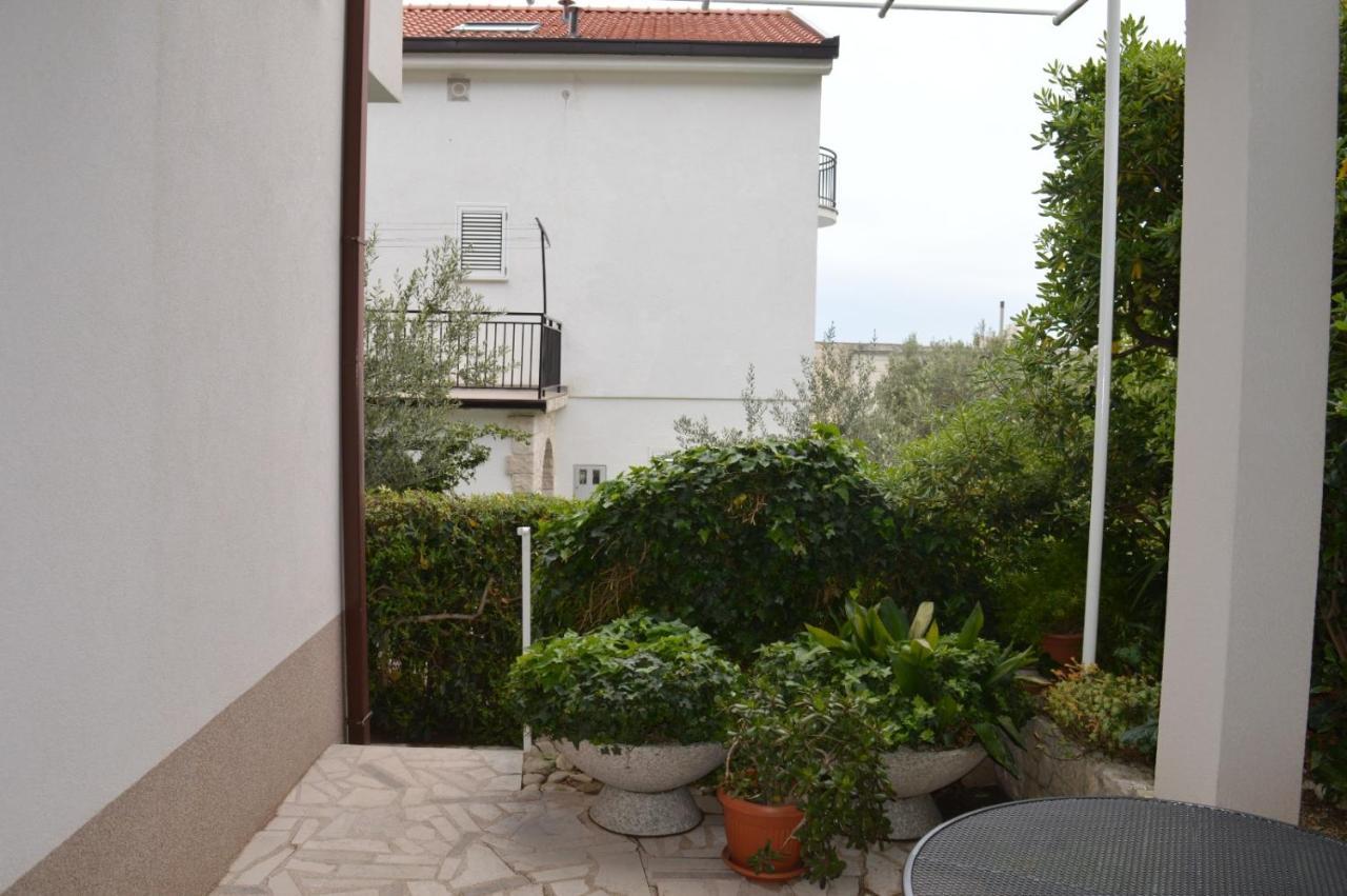 Appartamento Soba Mira Makarska Esterno foto